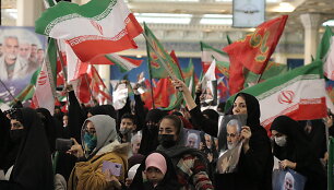 Iraniečiai mini Revoliucinės gvardijos generolo Qassemo Soleimani mirties metines