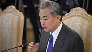 Wang Yi / Pavel Bednyakov / AP
