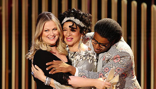 Amy Poehler, Maya Rudolph ir Kenanas Thompsonas