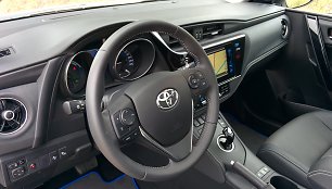 Atnaujintas „Toyota Auris“