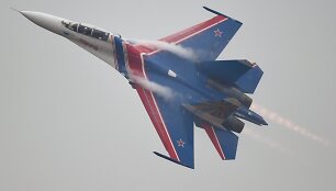 SU-27 naikintuvas