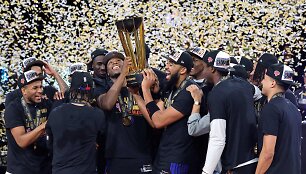 &bdquo;New York Knicks&ldquo; krep&scaron;ininkai su NBA taure