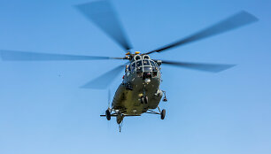 Karinių oro pajėgų sraigtasparnis Mi-8