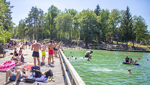 Vasariška šeštadienio popietė prie ežero