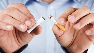 Tyrimas įrodė, kad reguliarus rūkymas gyvenimą sutrumpina apie 10 metų