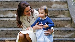 Kembridžo hercogienė Catherine su dukra princese Charlotte