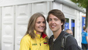 Airinė Pal&scaron;ytė su sidabriniu apdovanojimu