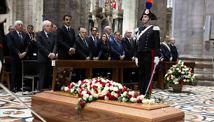 S.Berlusconi laidotuvės Milano Duomo katedroje