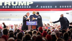 Donaldas Trumpas Deitone 