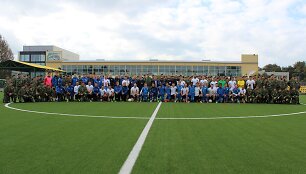 Kauno &bdquo;Stumbro&ldquo; futbolininkai ir NATO kariai