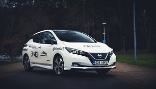 Renkame „Tautos automobilį 2019“: naujasis „Nissan Leaf“
