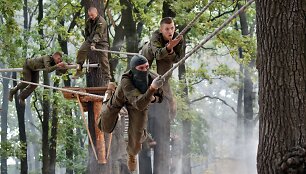 Ukrainos ultranacionalistų savanorių pulko &bdquo;Azov&ldquo; karių rungtynės