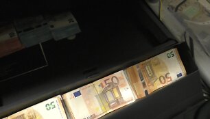 Gaminiais i&scaron; Azijos prekiaujančios parduotuvės savininkui parei&scaron;kė įtarimus nuslėpus beveik 700 tūkst. eurų pajamų