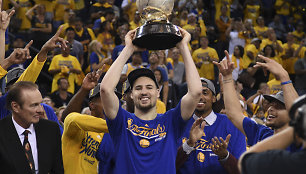 Klay Thompsonas su konferencijos čempionų taure