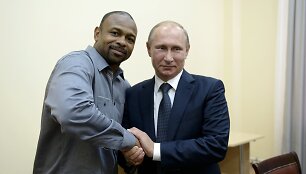 Roy Jonesas Jr. su Vladimiru Putinu