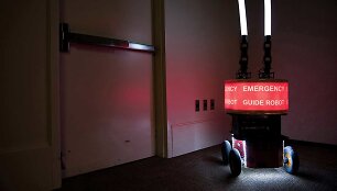 Avarinio i&scaron;ėjimo robotas