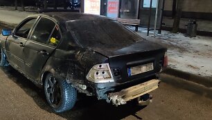 Techni&scaron;kai netvarkingos BMW, su kuriomis į Kauno gatves i&scaron;važiavo du jaunuoliai