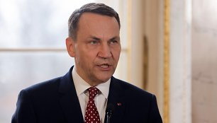 Lenkijos užsienio reikalų ministras Radoslawas Sikorskis / WOJTEK RADWANSKI / AFP