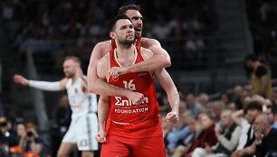 Kostas Papanikoalou