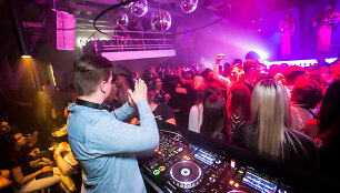 Vakarėlio klube &bdquo;Mojo Lounge&ldquo; akimirka