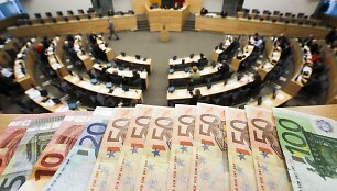 Seimas pirmą kartą svarsto kitų metų biudžetą