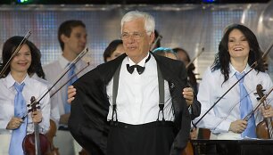 Latvijos kompozitorius Raimondas Paulas 