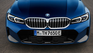 Nauja BMW 3 kryptis – net 7-ios iš tinklo įkraunamo hibrido versijos