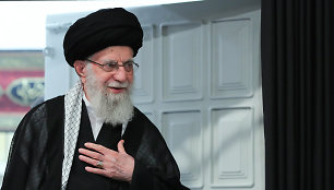 Irano dvasinis lyderis ajatola Ali Khamenei