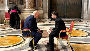 Donaldas Trumpas ir Volodymyras Zelenskis / AFP