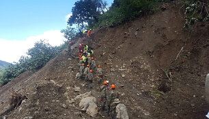 Bolivijos kalnuose nuslinkus nuo&scaron;liaužai žuvo mažiausiai 11 žmonių