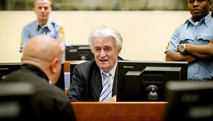 JT teisėjai: R.Karadžičius už Bosnijos karo nusikaltimus turės kalėti iki gyvos galvos