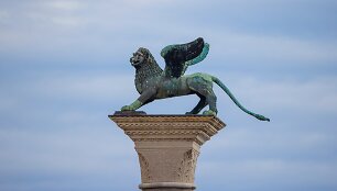Venecijos liūto skulptūra &scaron;v.Morkaus aik&scaron;tėje