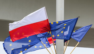 Lenkijos ir Europos Sąjungos vėliavos