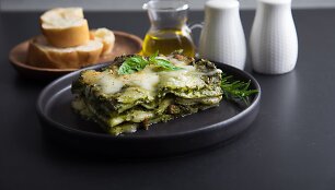 Lazanija su pesto ir sūriais