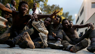 I&scaron; Maroko į Ispanijos anklavą &Scaron;iaurės Afrikoje įsiveržė &scaron;imtai migrantų
