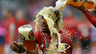 Douglas Costa