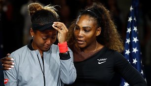 Naomi Osaka ir Serena Williams