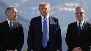 D. Trumpas / Mark Schiefelbein / AP