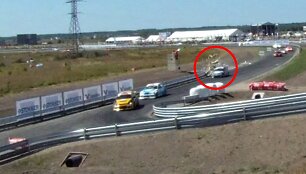 &bdquo;Radical SR5&ldquo; ir BMW M3 susidūrimas