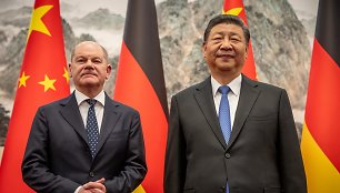 Vokietijos kancleris Olafas Scholzas ir Kinijos prezidentas Xi Jinpingas