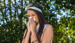 Gydytoja paaiškino, kodėl vasarą sergame peršalimo ligomis: nebūtinai kalti kondicionieriai