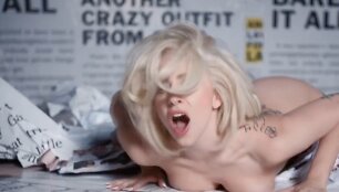 Lady Gaga dainos &bdquo;Do What U Want&ldquo; vaizdo klipe