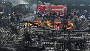Fejerverkų fabrike Indonezijoje nugriaudėjo sprogimas
