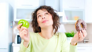 Mitybos specialistė – apie 8 būdus, kaip suvaldyti saldumynų poreikį ir persivalgymą
