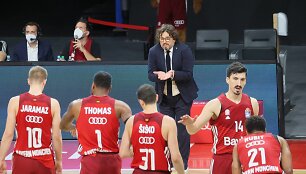 Miuncheno &bdquo;Bayern&ldquo; ir treneris Andrea Trinchieri.