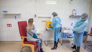 Vilniaus miesto klinikinės ligoninės medikų vakcinacija nuo COVID-19