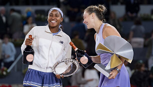 Coco Gauff ir geriausia planetos tenisininkė Aryna Sabalenka