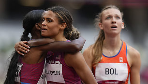 Sydney McLaughlin pagerino pasaulio rekordą 400 m per barjerus finale.