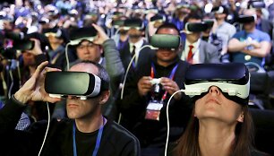 Virtualios realybės akinių pristatymas Barselonoje