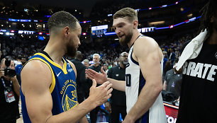 Stephenas Curry ir Domantas Sabonis